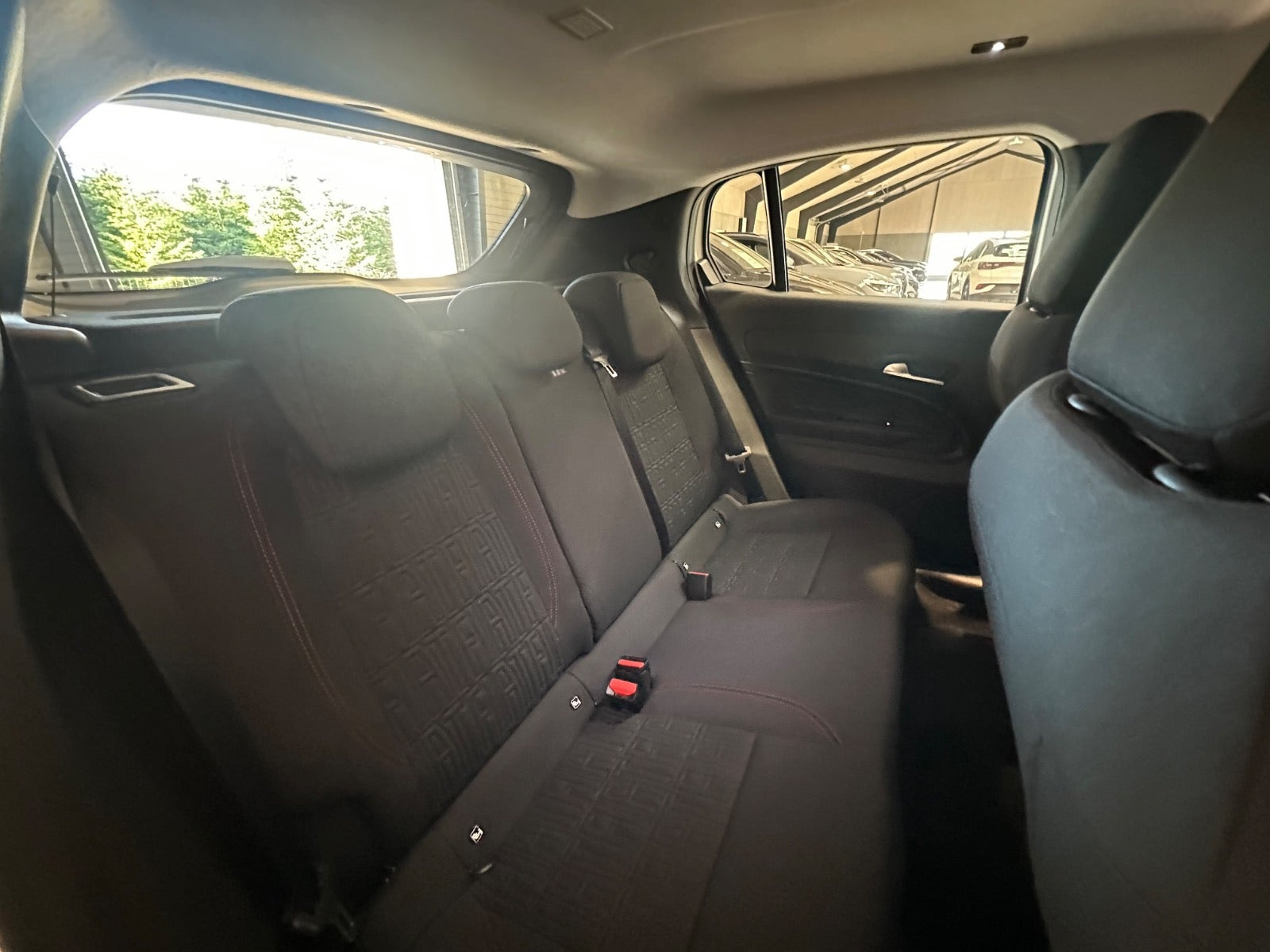 Hvid Fiat 600e fra 2024