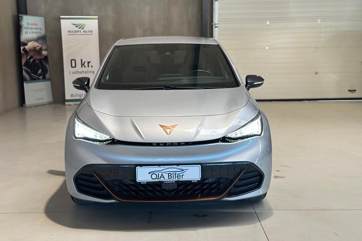 Sølv Cupra Born fra 2022