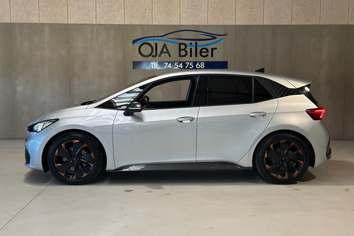 Sølv Cupra Born fra 2022