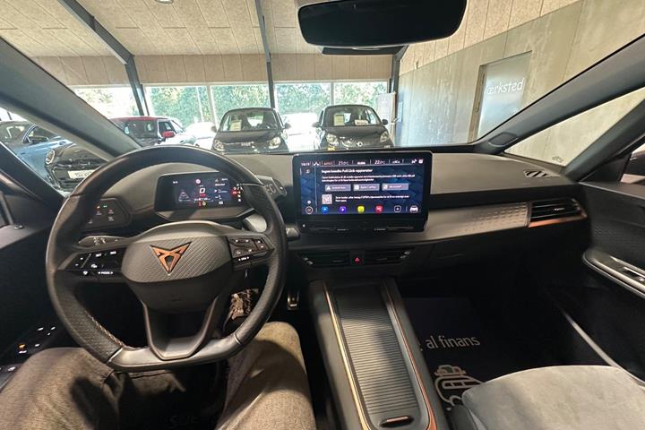 Sølv Cupra Born fra 2022