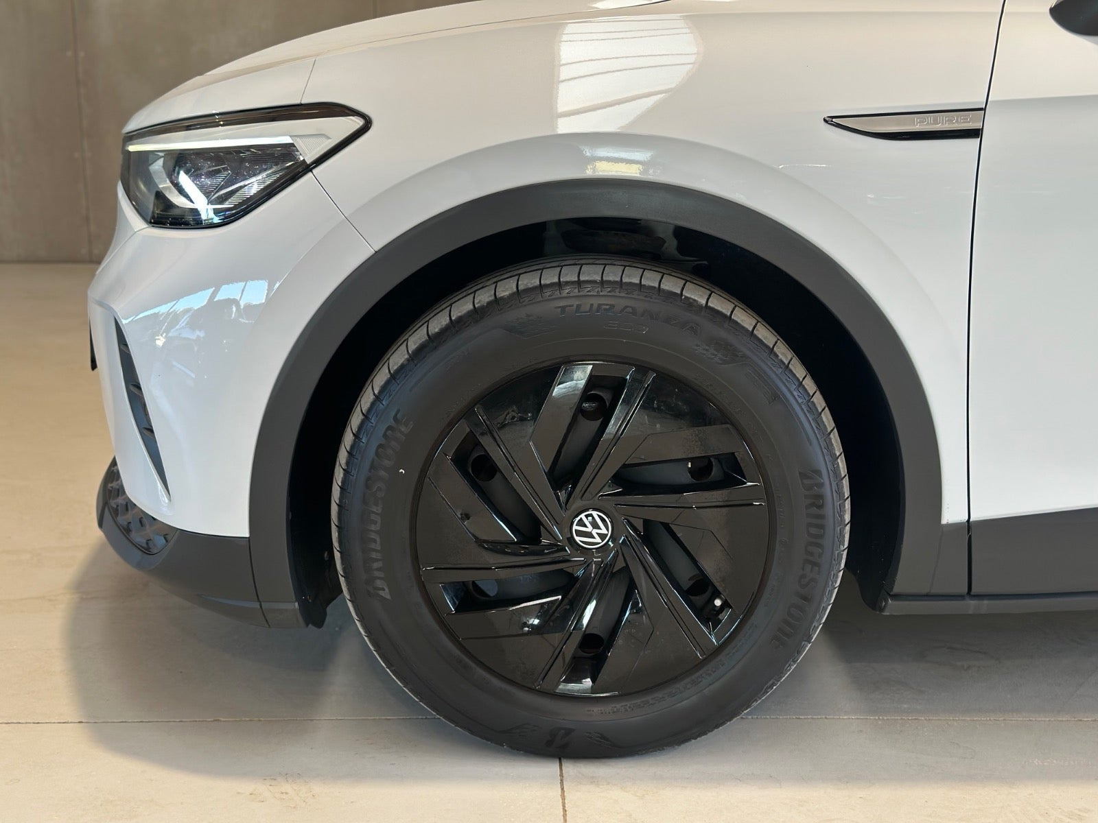 Hvid VW ID.4 fra 2022