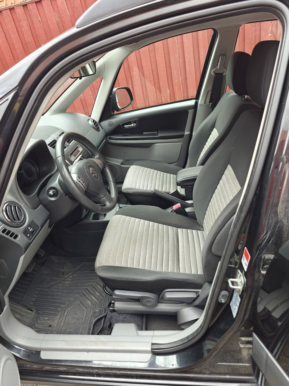 Sort Suzuki SX4 fra 2012