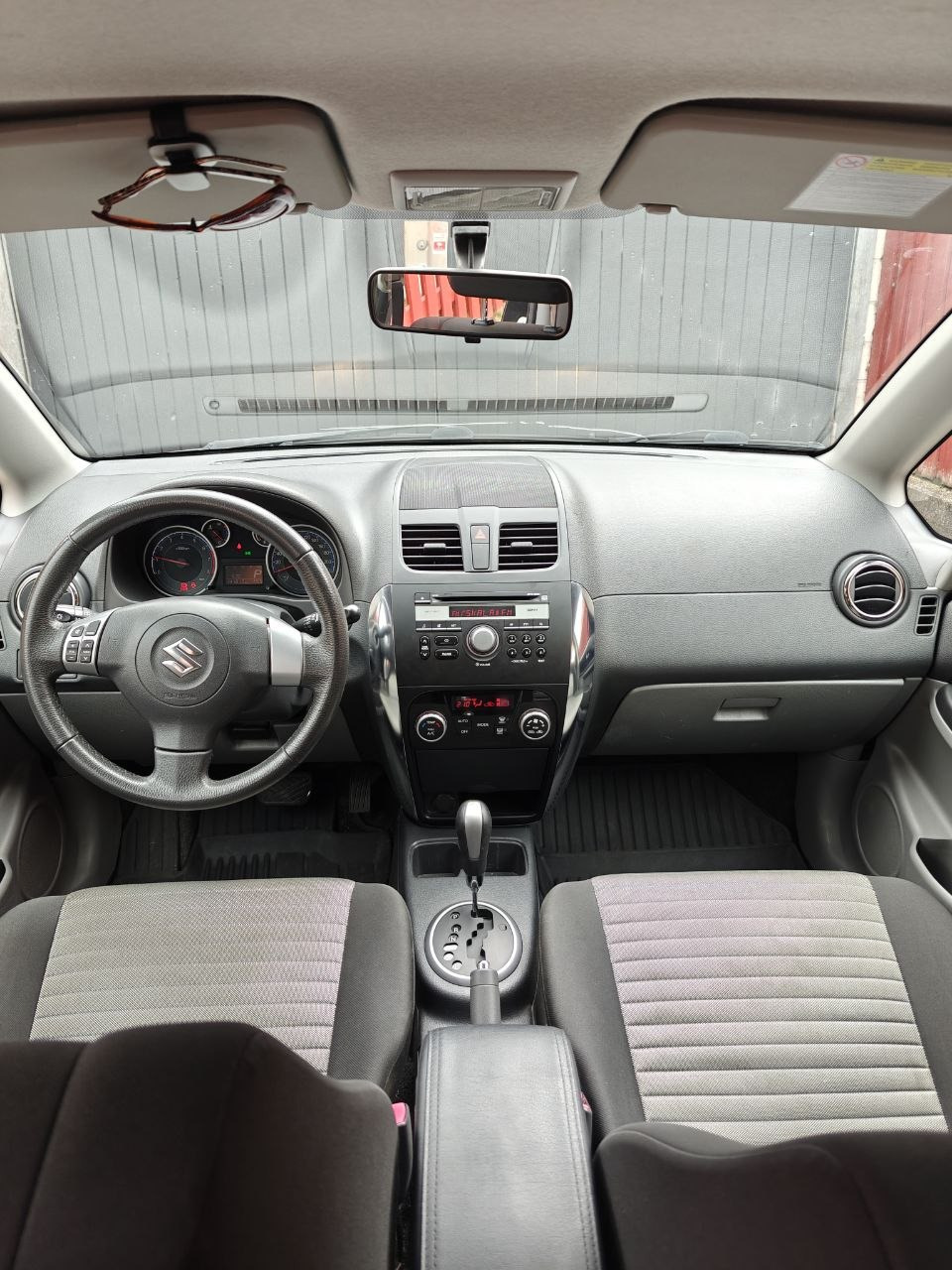 Sort Suzuki SX4 fra 2012