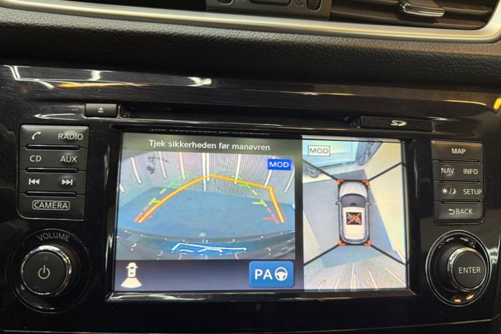Sort Nissan Qashqai fra 2014