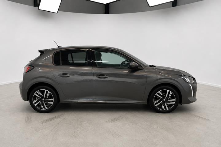 Grå Peugeot 208 fra 2020