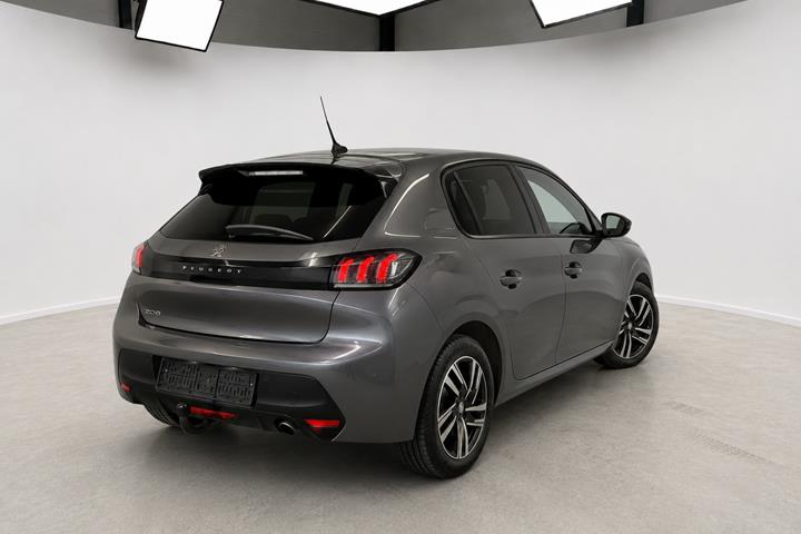 Grå Peugeot 208 fra 2020
