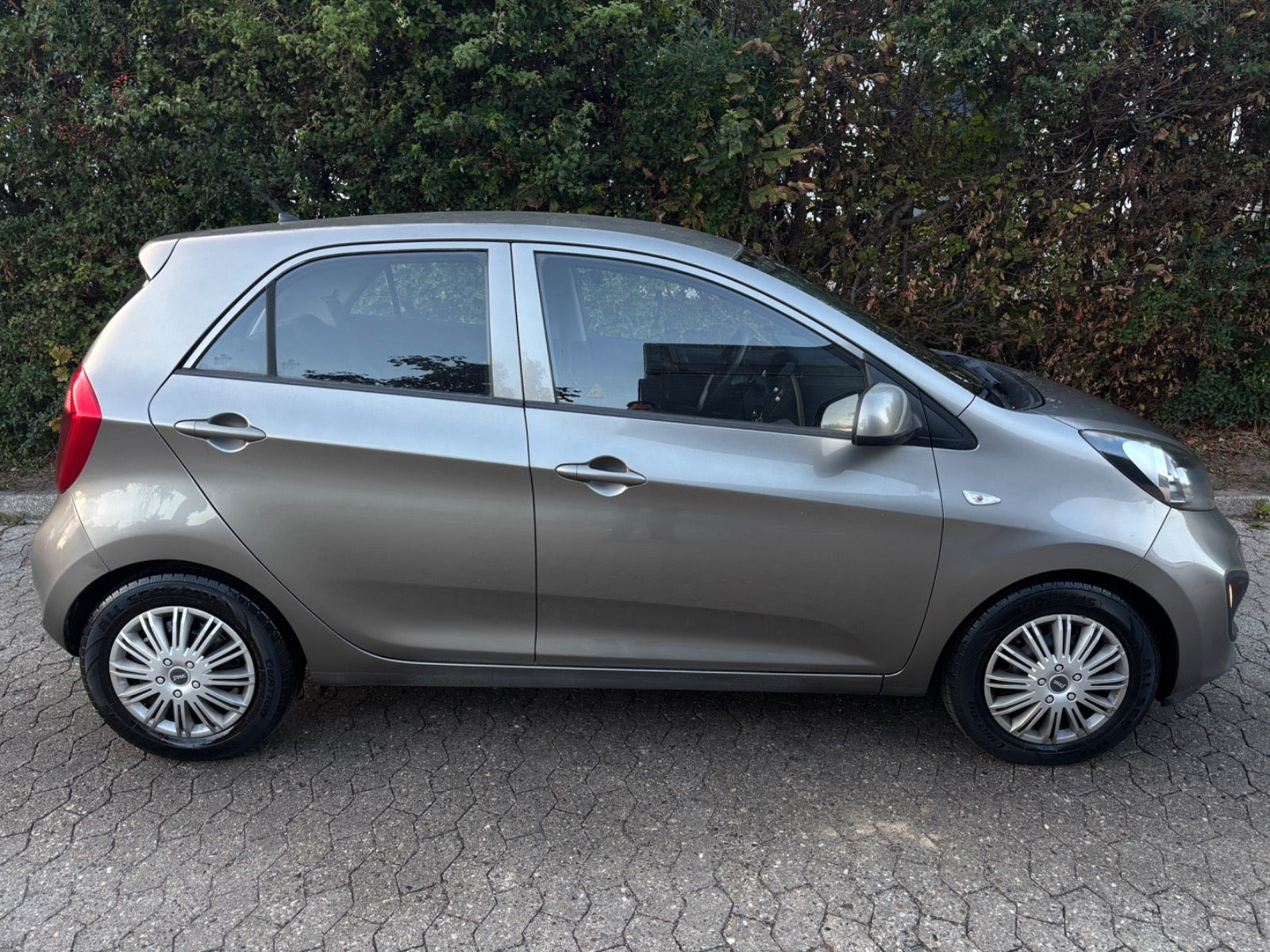 undefined Kia Picanto fra 2012
