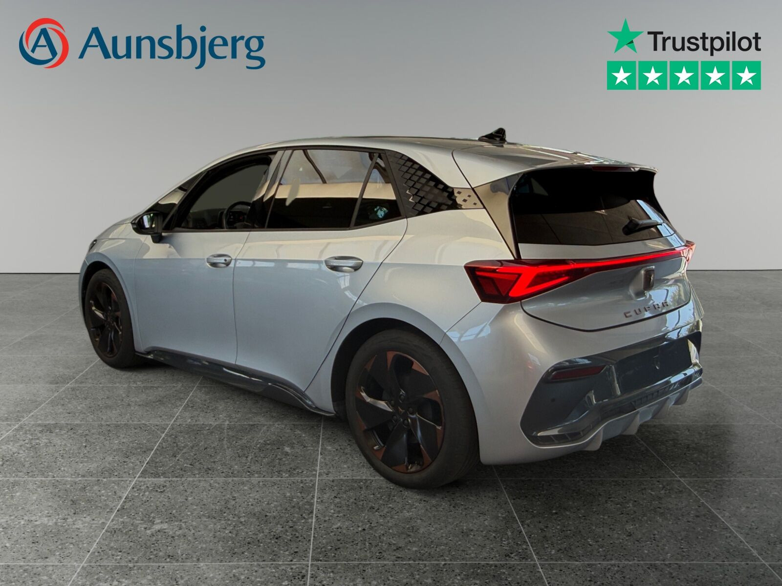 Sølv Cupra Born fra 2023