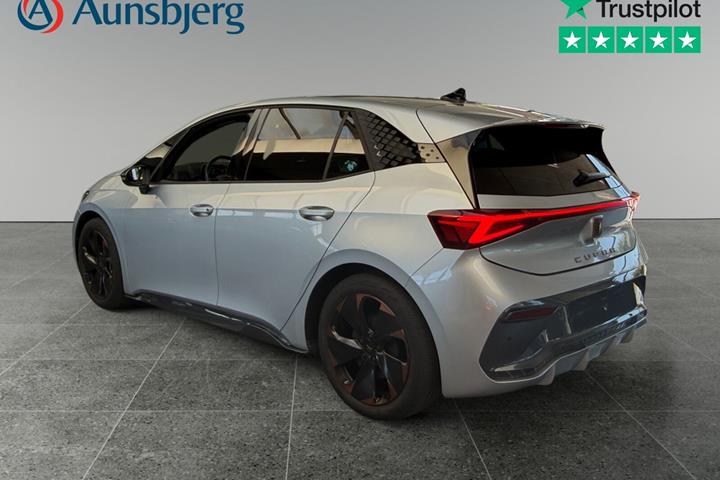 Sølv Cupra Born fra 2023