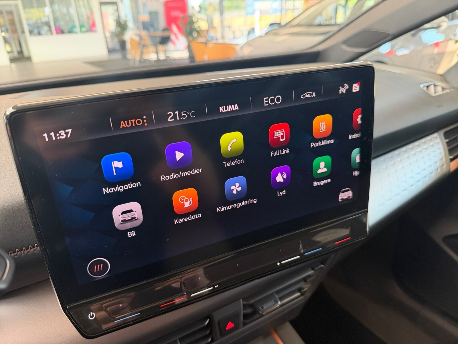 Sølv Cupra Born fra 2023