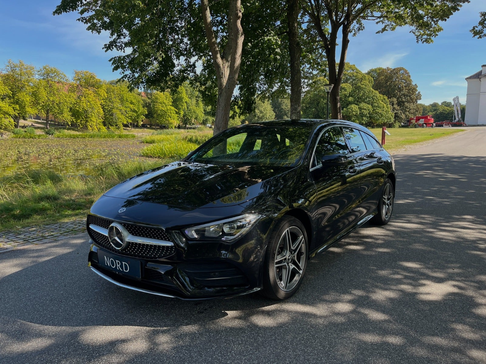 Grøn Mercedes CLA250 e fra 2023