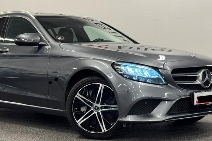 undefined Mercedes C300 de fra 2020
