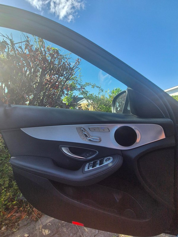undefined Mercedes C300 de fra 2020