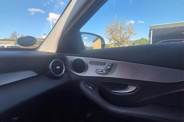 undefined Mercedes C300 de fra 2020