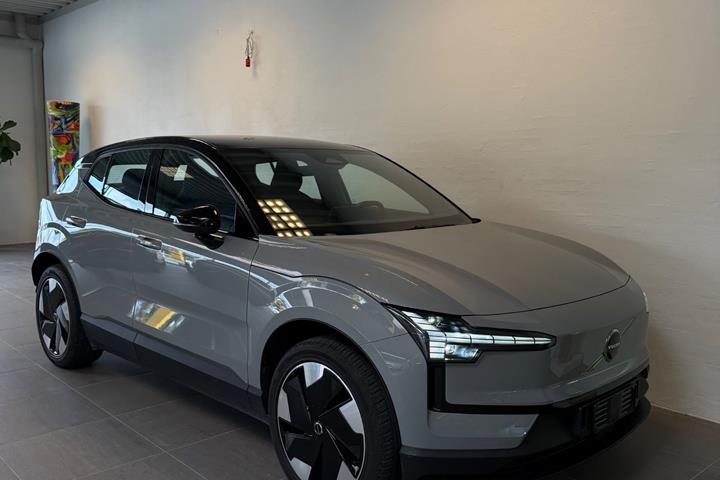 Grå Volvo EX30 fra 2024