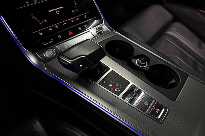 Sort Audi A6 fra 2019