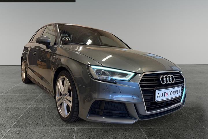 Grå Audi A3 fra 2020
