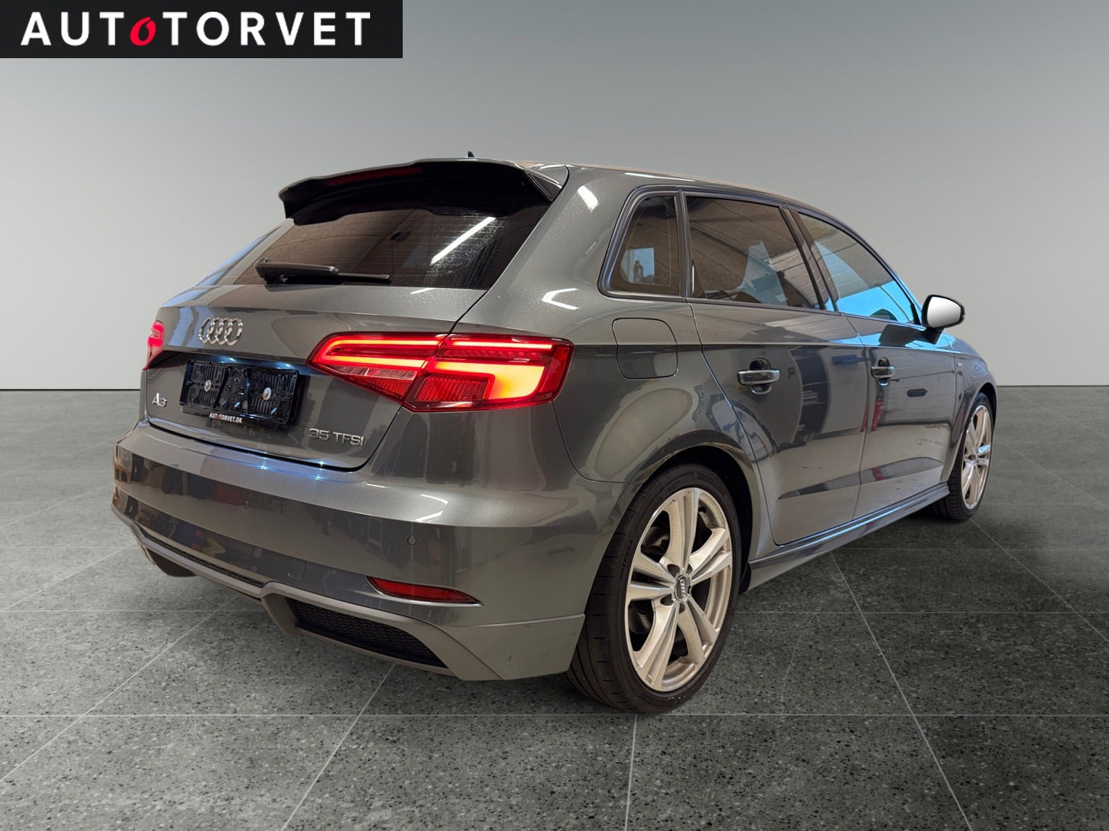 Grå Audi A3 fra 2020