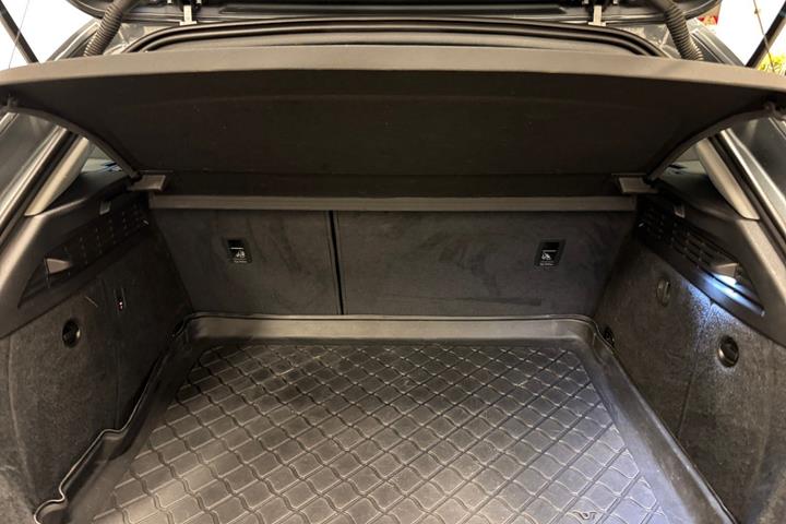 Grå Audi A3 fra 2020