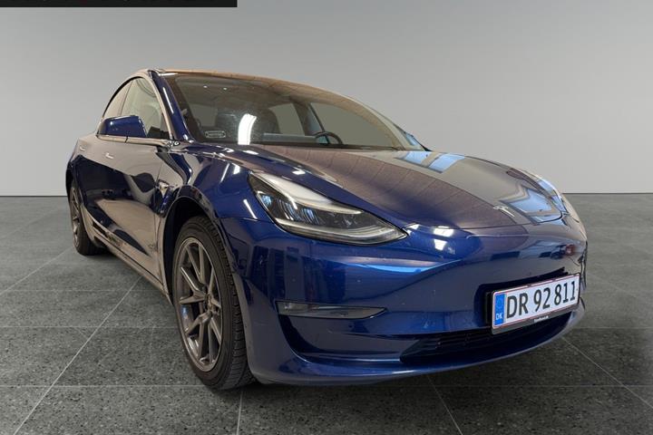 Blå Tesla Model 3 fra 2019