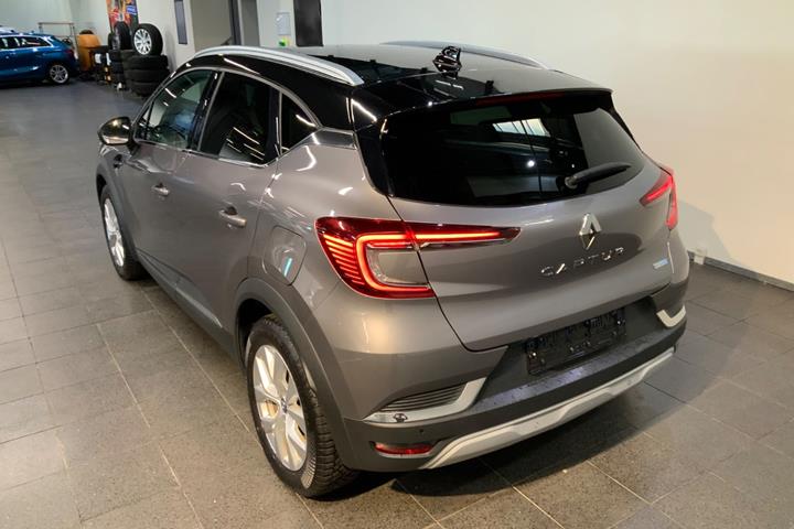 Grå Renault Captur fra 2020