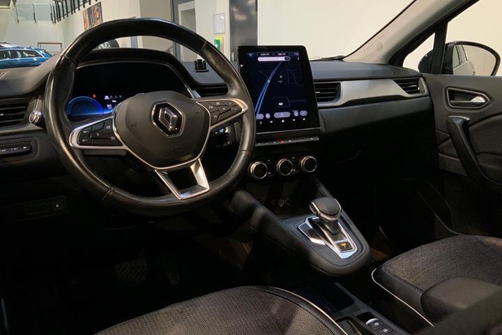 Grå Renault Captur fra 2020