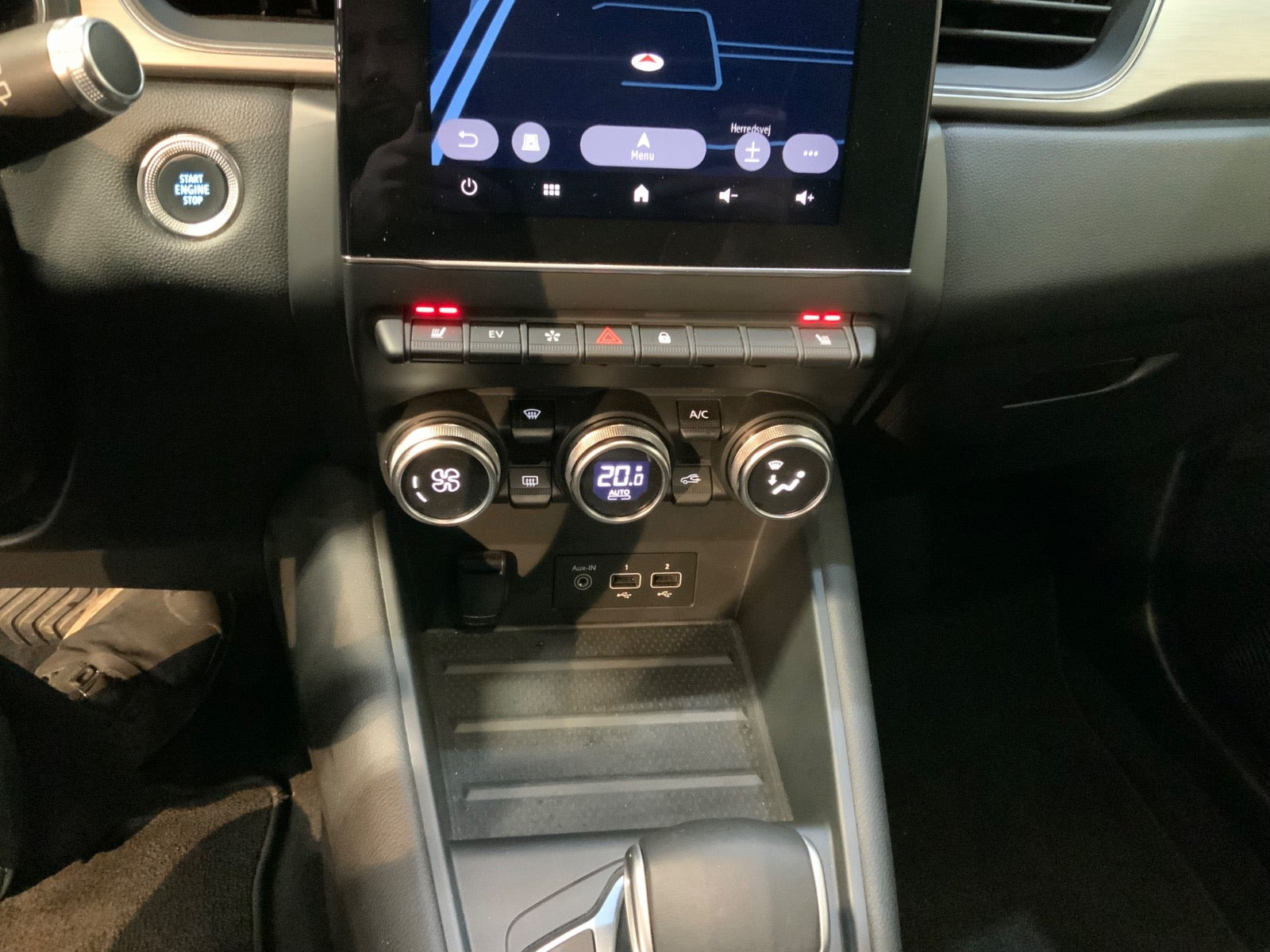 Grå Renault Captur fra 2020