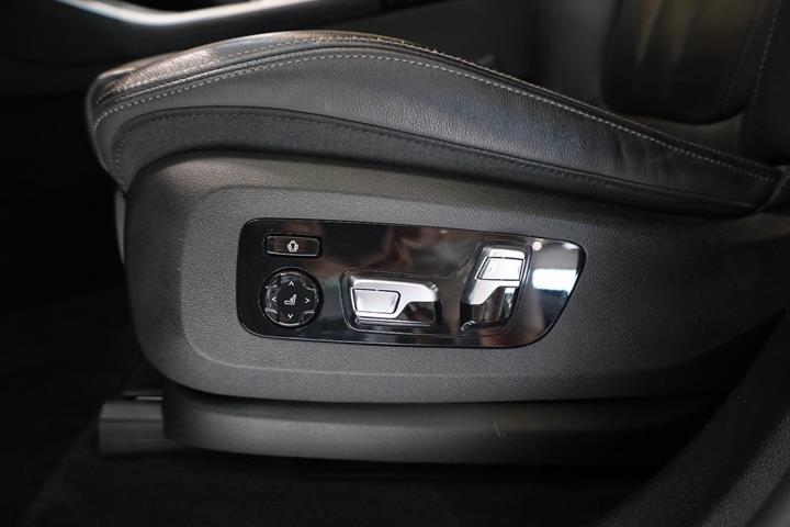 Sort BMW X5 fra 2022