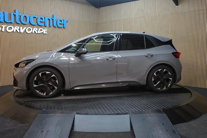 Grå Cupra Born fra 2023