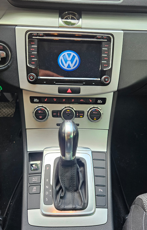 Sort VW Passat fra 2012