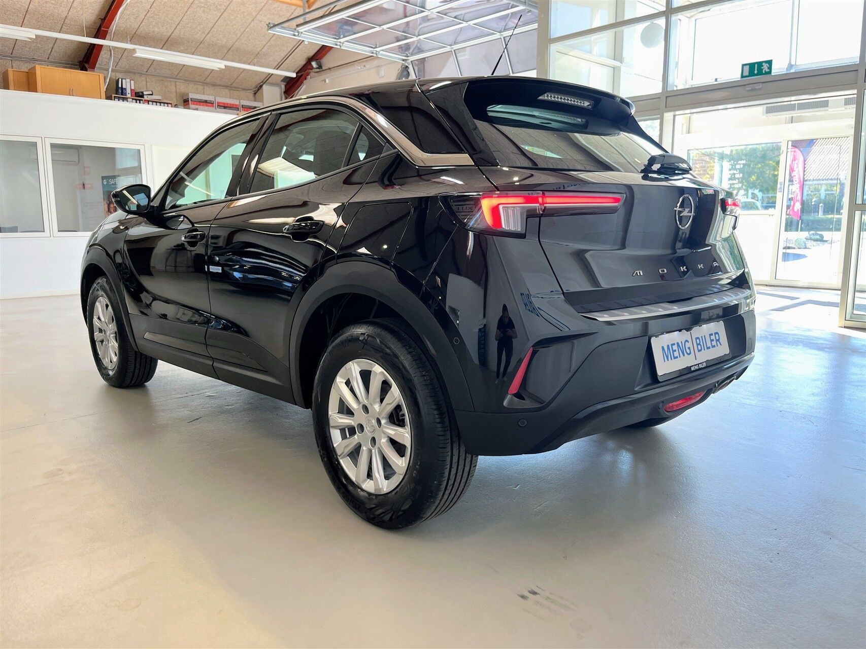 Sort Opel Mokka fra 2022
