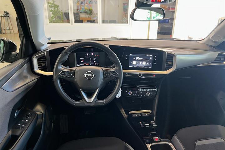 Sort Opel Mokka fra 2022