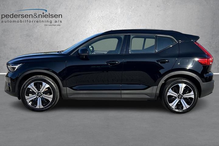 Sort Volvo XC40 fra 2023