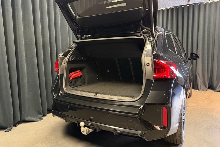 Sort BMW iX1 fra 2023