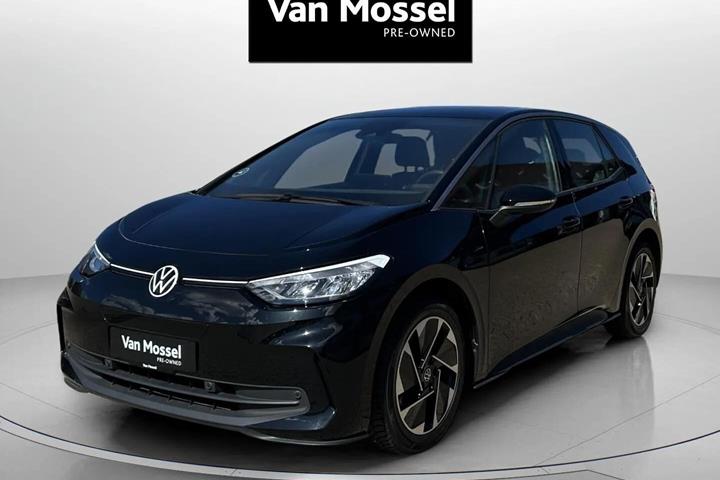 Sort VW ID.3 fra 2023 set udefra
