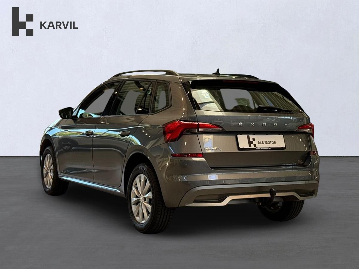 Grå Skoda Kamiq fra 2022