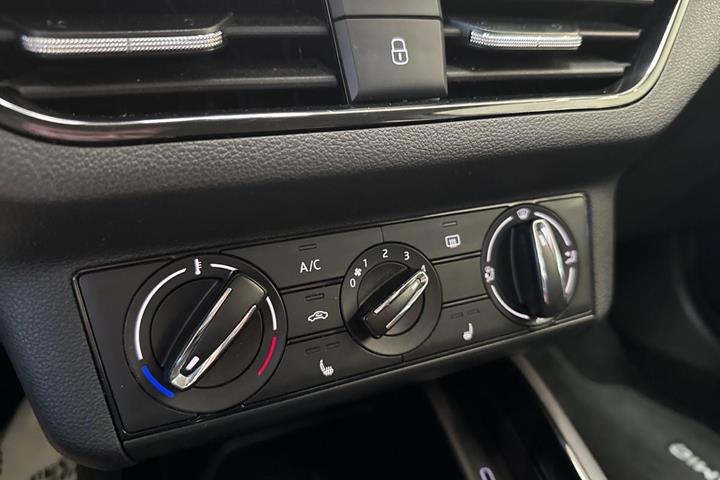 Grå Skoda Kamiq fra 2022