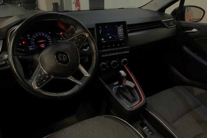Orange Renault Clio V fra 2020