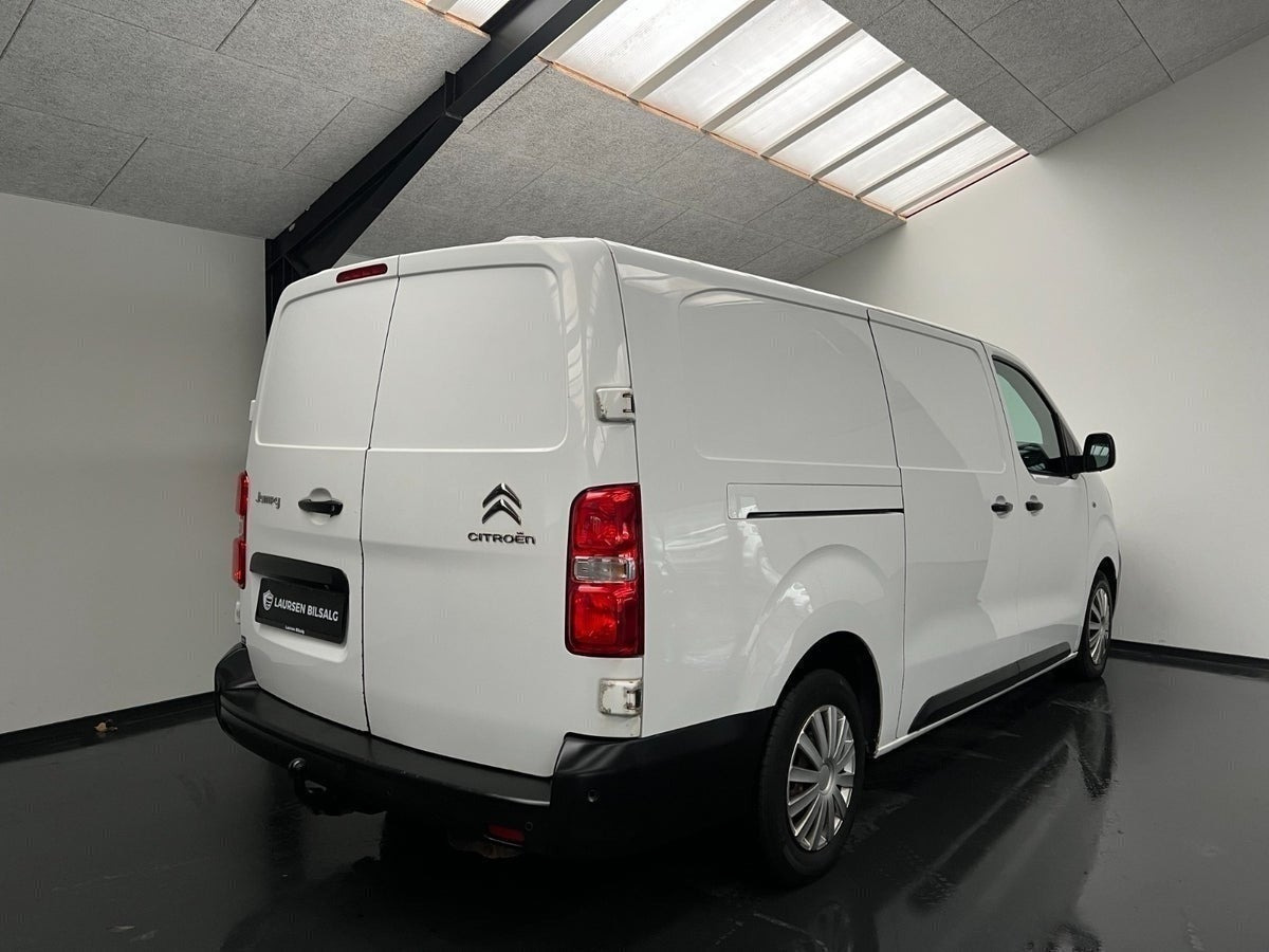 Hvid Citroën Jumpy fra 2017