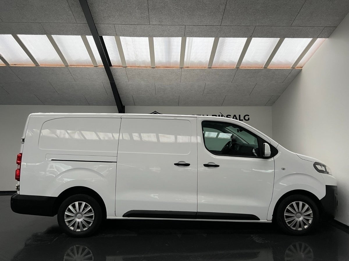 Hvid Citroën Jumpy fra 2017