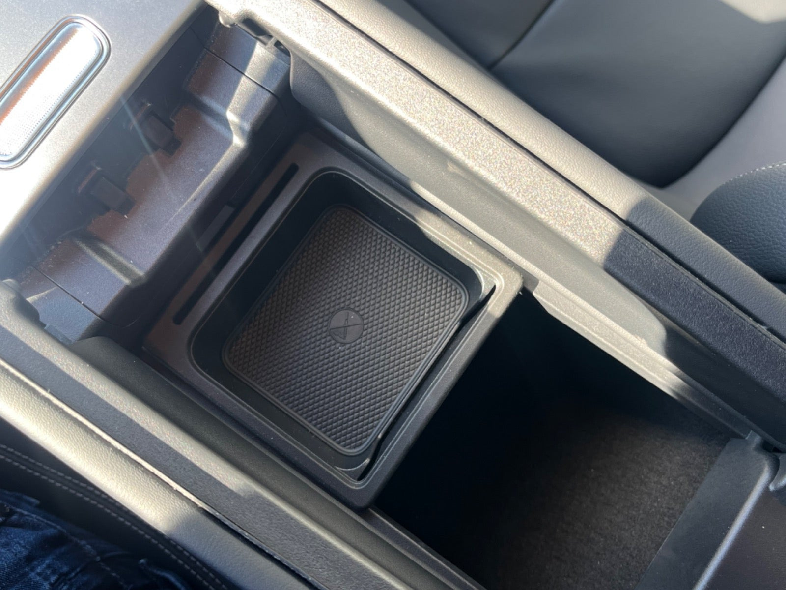 Sort Mercedes CLA250+ fra 2025