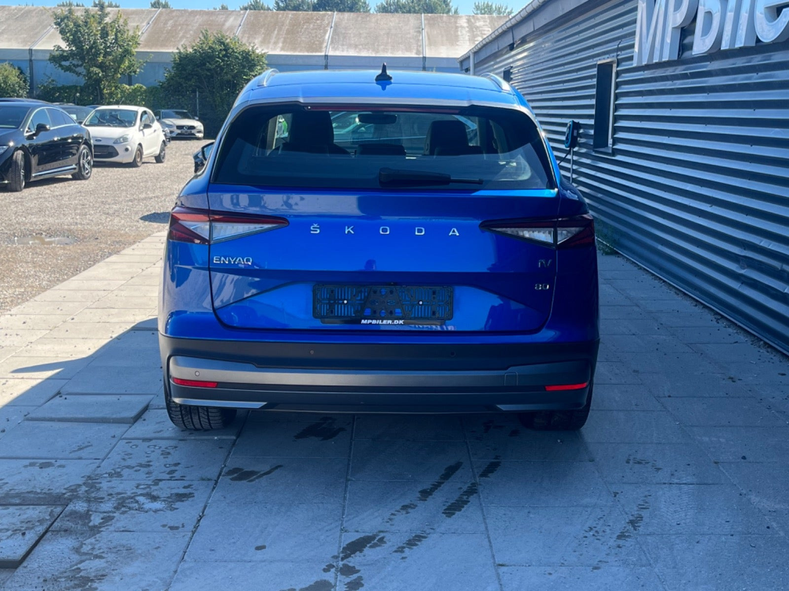 Blå Skoda Enyaq fra 2022
