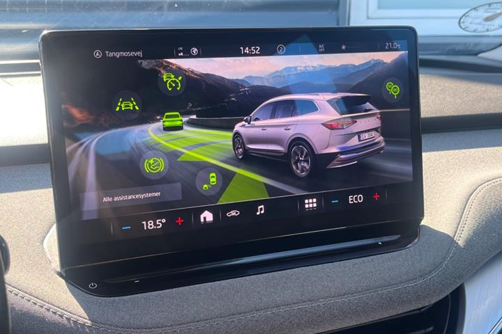 Blå Skoda Enyaq fra 2022