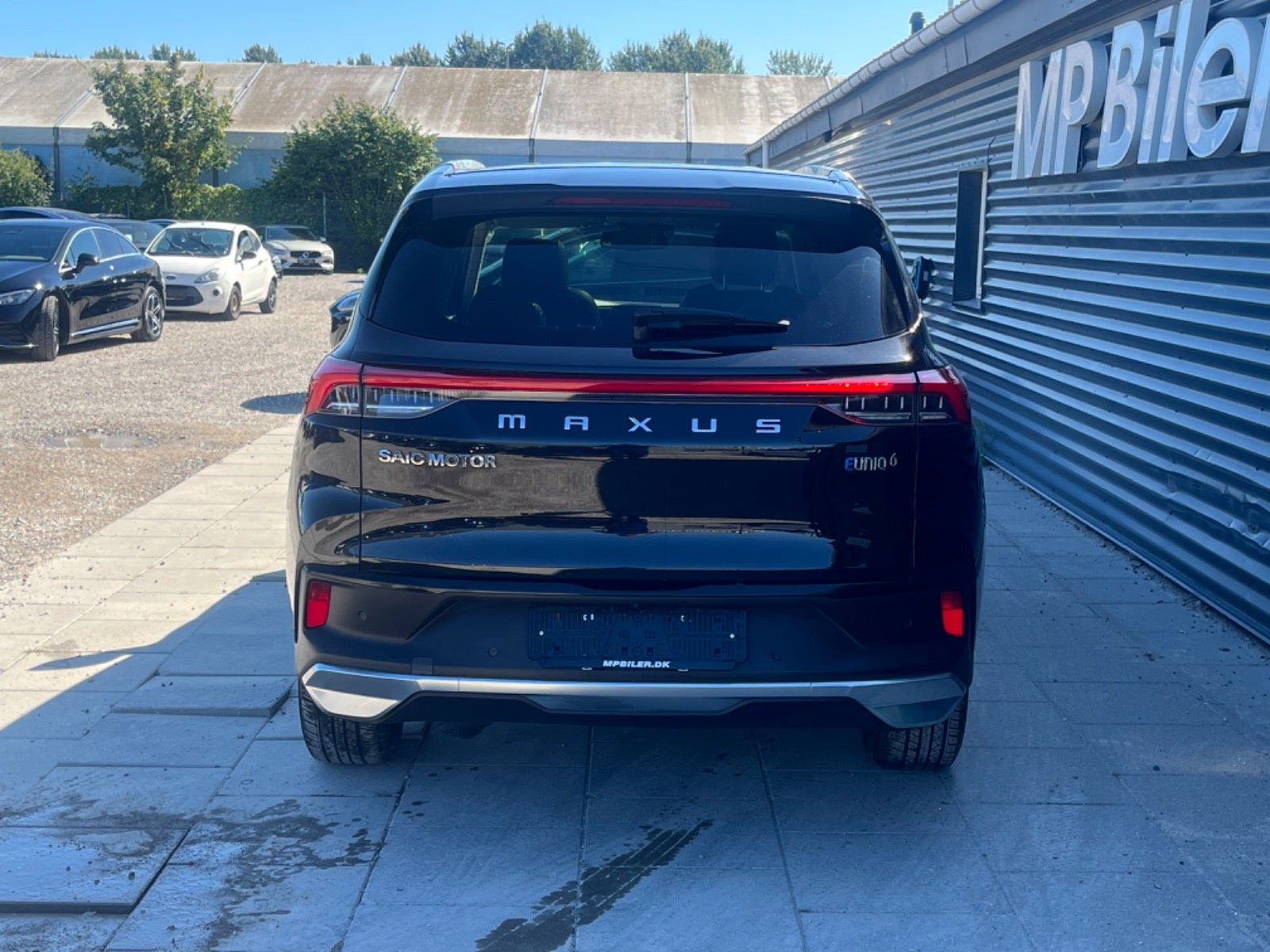 Sort Maxus Euniq6 fra 2023