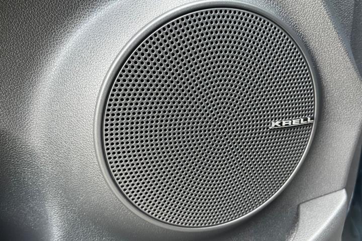 Blå Hyundai Kona fra 2023
