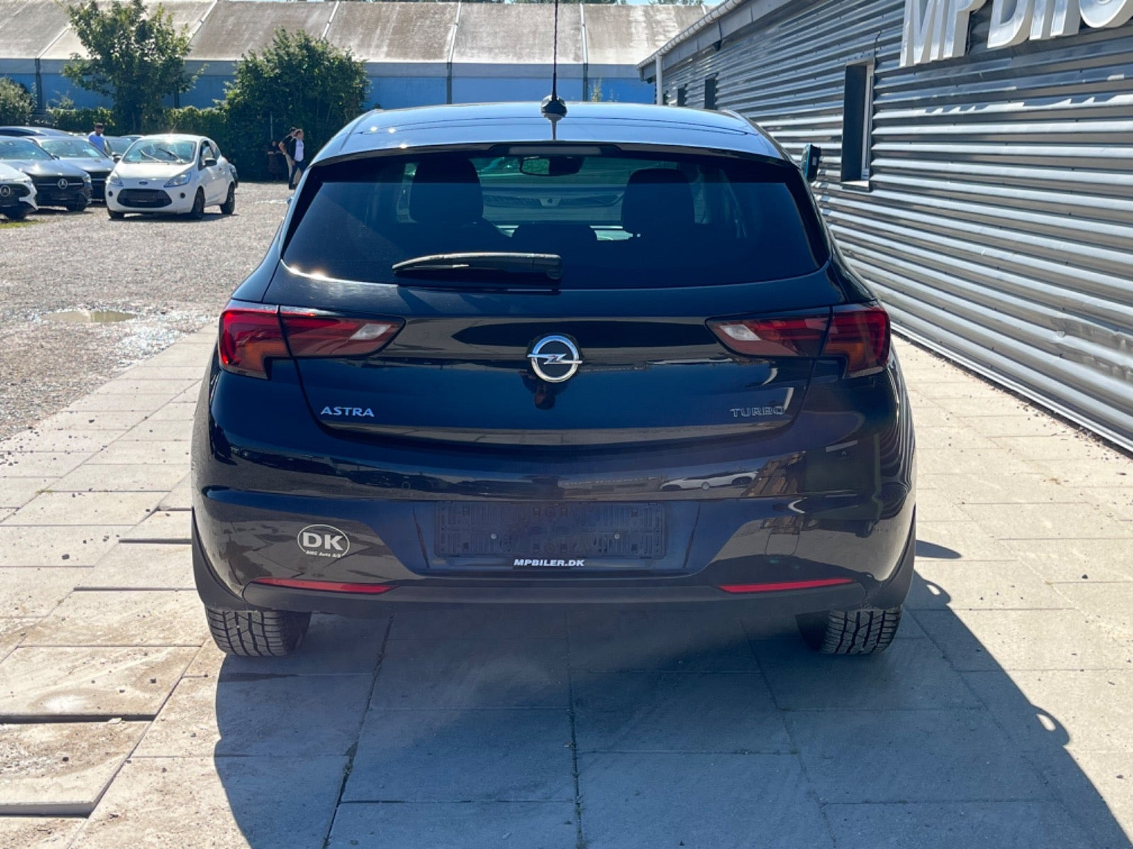 Sort Opel Astra fra 2018