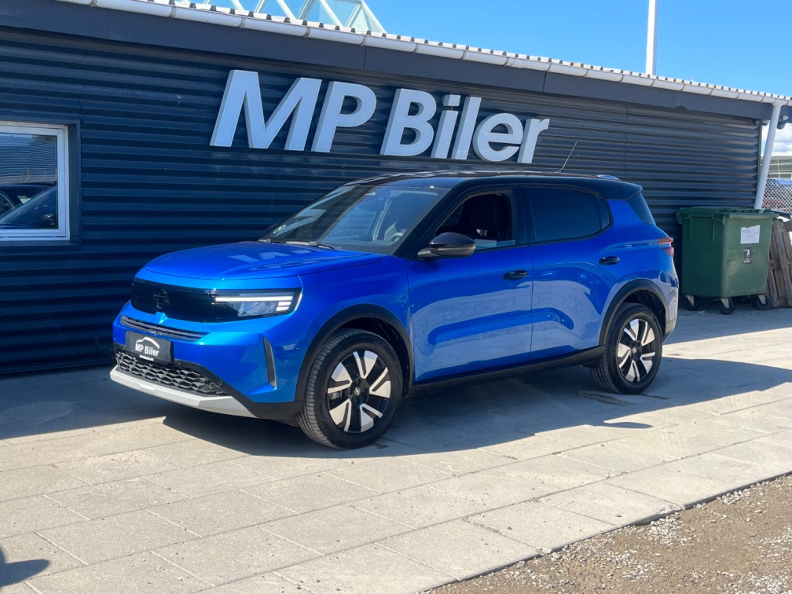 Blå Opel Frontera fra 2025