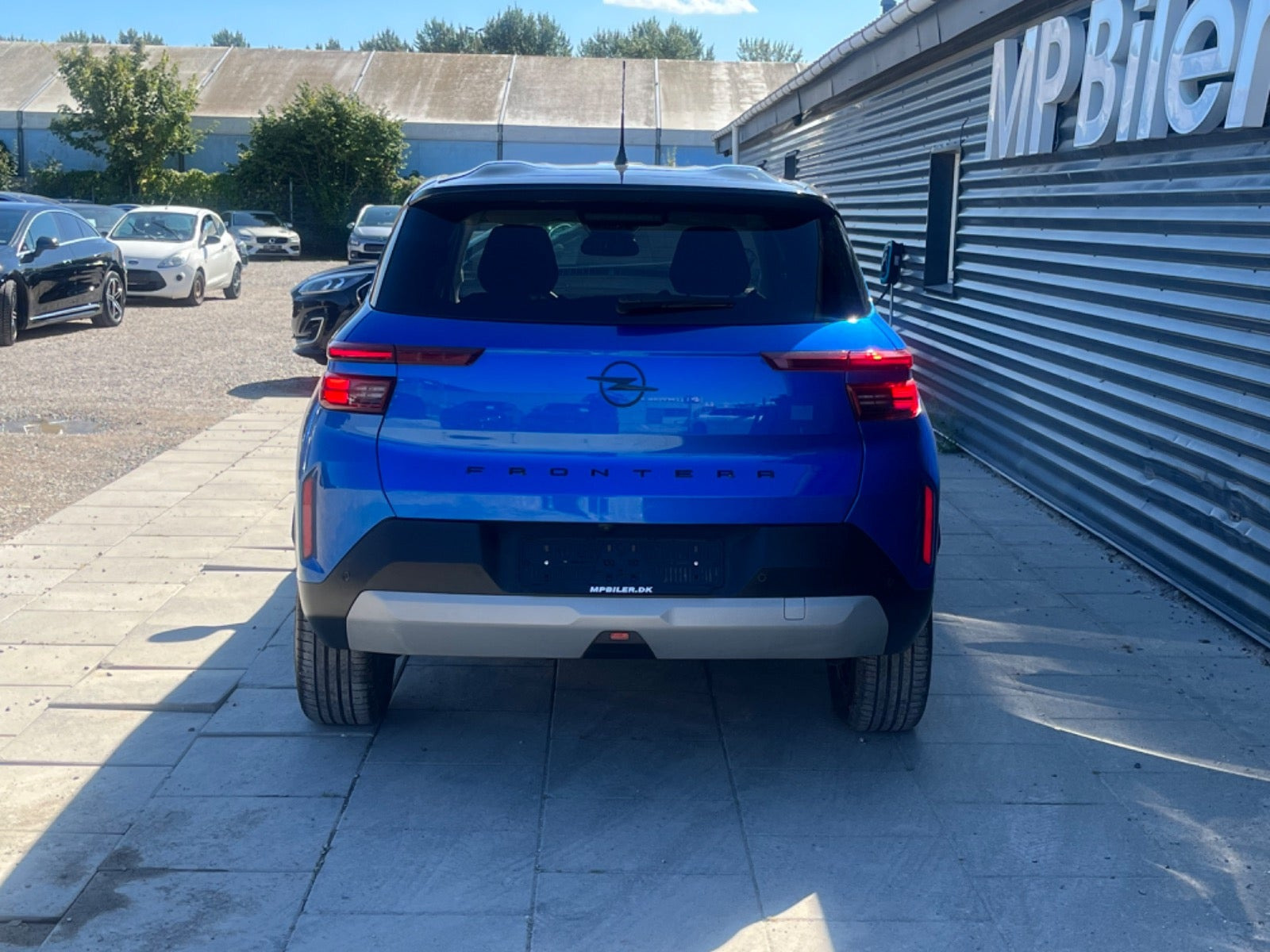 Blå Opel Frontera fra 2025