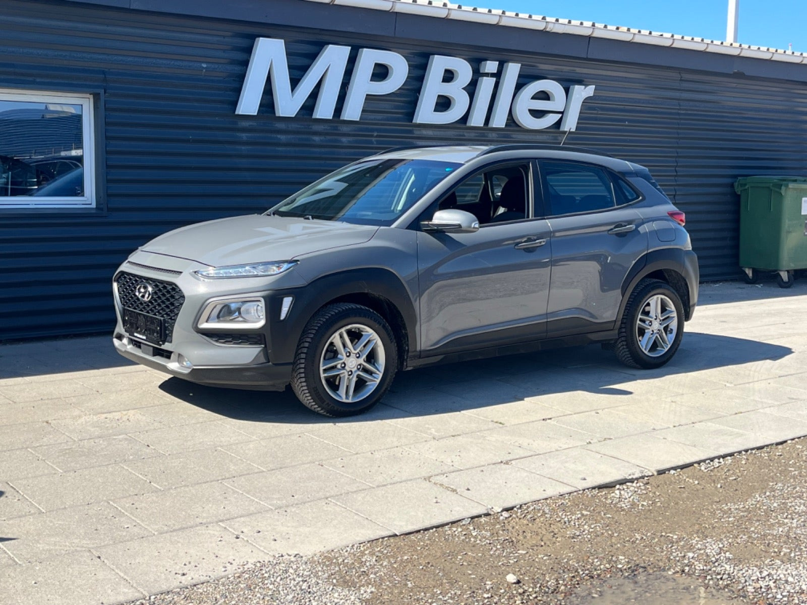Grå Hyundai Kona fra 2020
