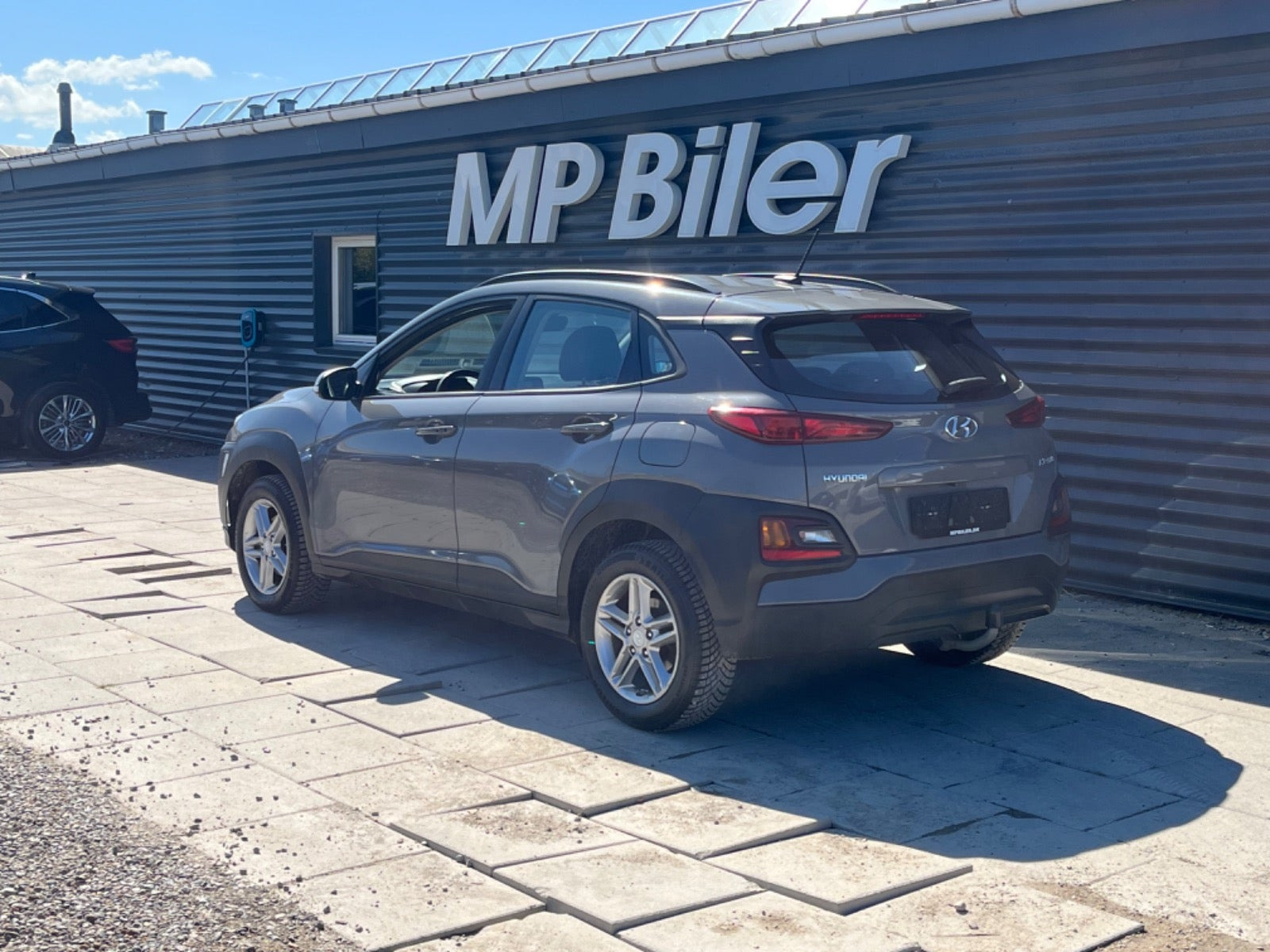 Grå Hyundai Kona fra 2020